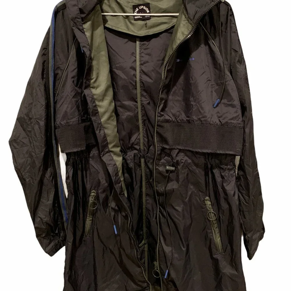 THE UPSIDE Isabella Raincoat (US/4) - Picture 3 of 5